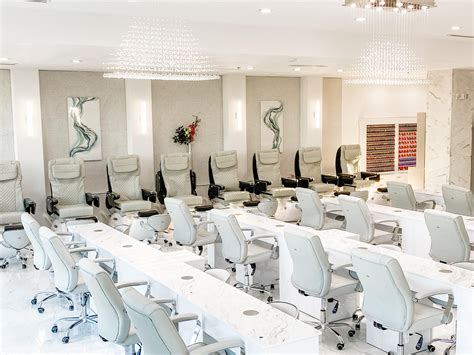 nail bar west vancouver.